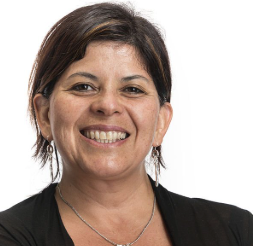 Carla Fernández - Compradora de Facebook